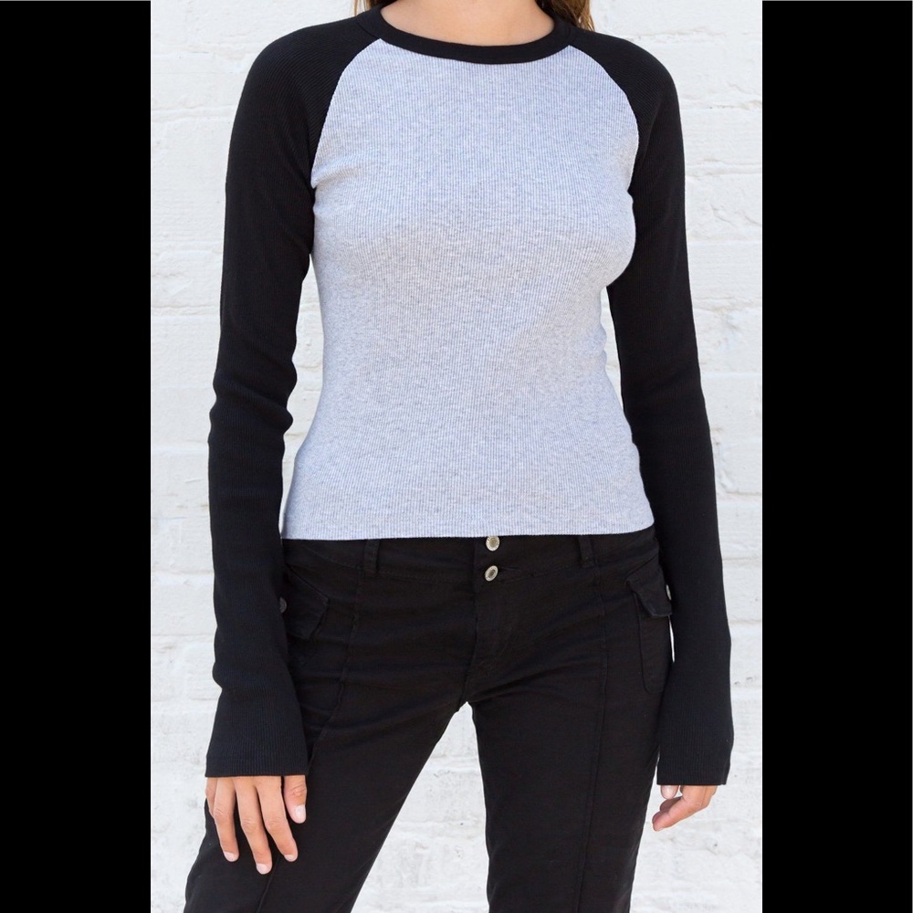 Brandy Melville Bella top